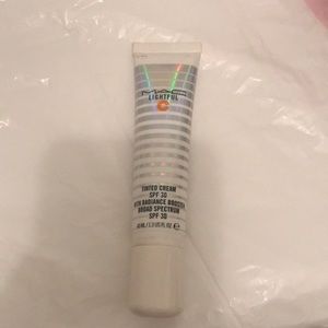 MAC lightful tinted cream spf 30 light plus